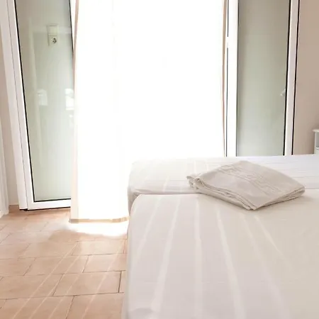 Apartment Raisakis *