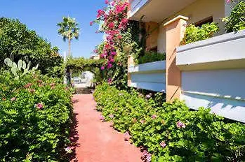 Raisakis Apartment Agia Marina (Crete)
