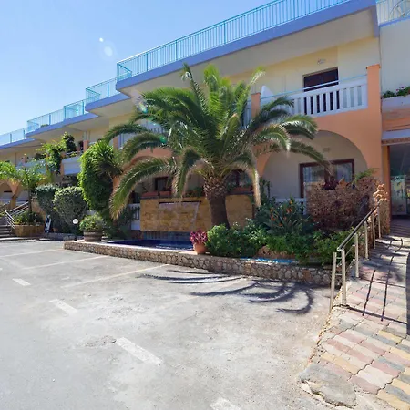 Raisakis Apartment
